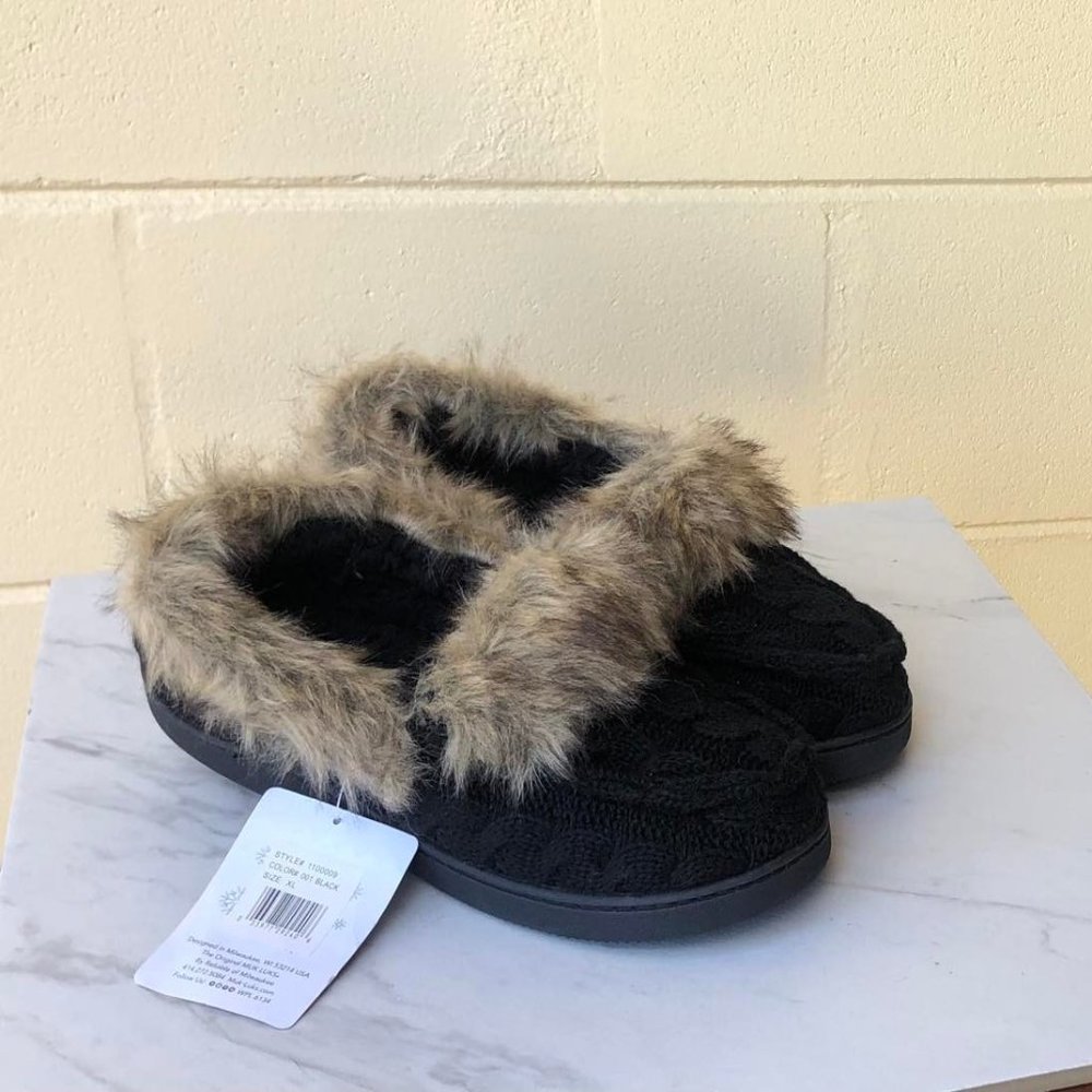 Muk Luks Kerry Moccasin Black Faux Fur Slippers Size XL (11-12)